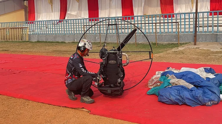 Atraksi Paramotor Dorong Wisata Masyarakat Kota Serang