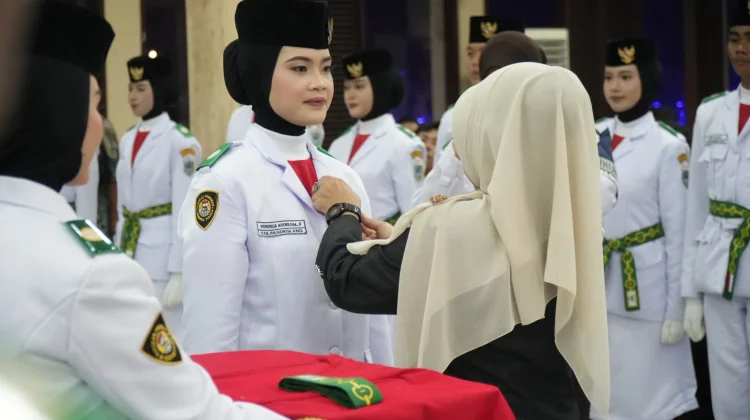 Bupati Dewi Kukuhkan Paskibraka Pandeglang