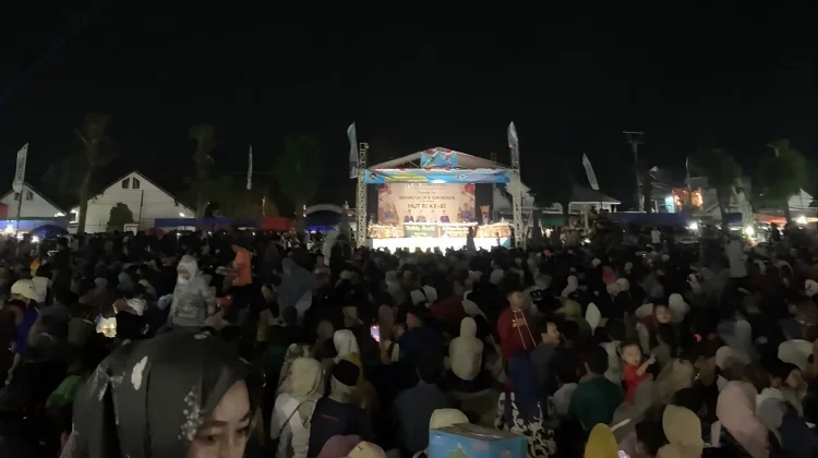 Pagelaran Wayang Golek Semarakkan HUT RI ke-81 di Malingping