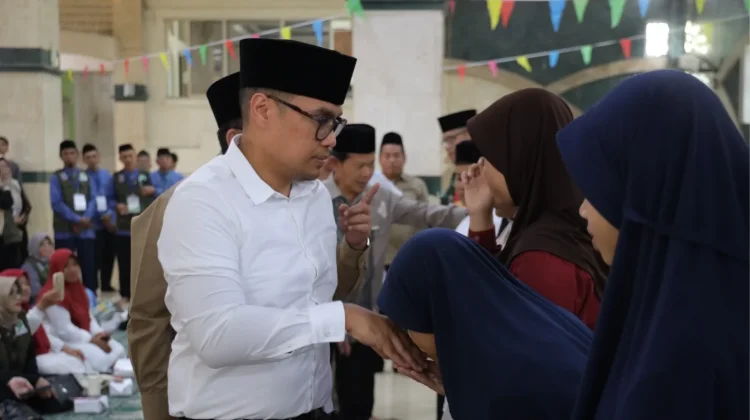 Pemkot Tangsel Janji Naikkan Insentif Guru Ngaji Secara Bertahap