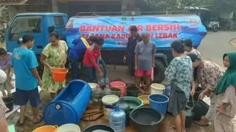 Kekeringan Meluas, BPBD Lebak Salurkan 382 Ribu Liter Air Bersih