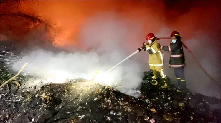 Dua Tempat Pembuangan Sampah di Pandeglang Terbakar