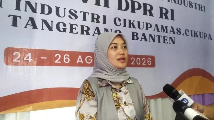 Komisi VII DPR Dorong Izin Industri Bisa Dipercepat
