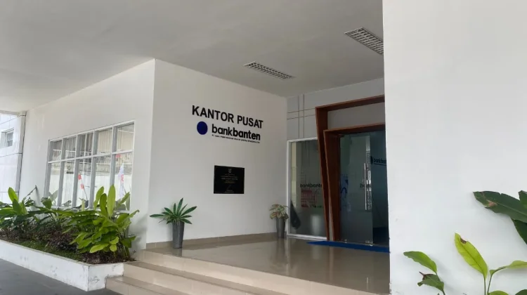Bank Banten Bersama Bank Jatim Perkuat Bisnis Melalui KUB