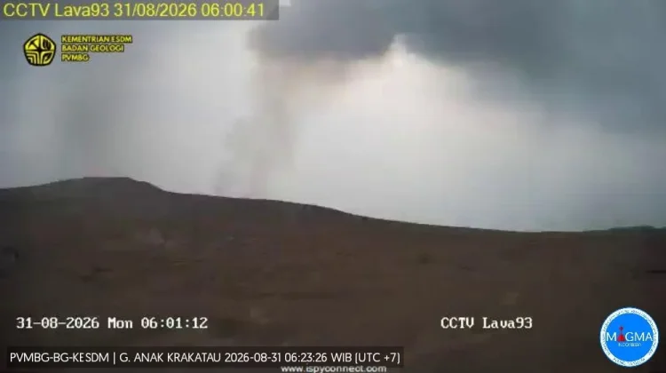 Gunung Anak Krakatau Kembali Erupsi, Warga Diminta Waspada