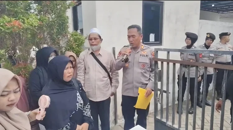 Puluhan Warga Panimbang Diduga Jadi Korban Investasi Bodong