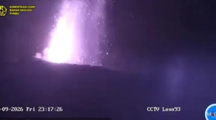 Gunung Anak Krakatau Erupsi, Dentuman Keras Terdengar hingga Pandeglang