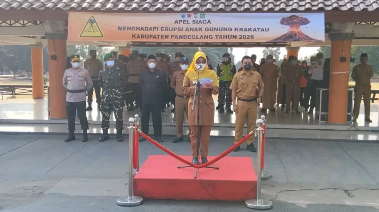 Anak Krakatau Masih Erupsi, Pandeglang Gelar Apel Pasukan di Alun-Alun