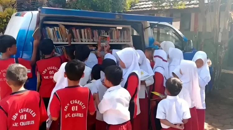 Bupati Pandeglang Ajak Warga Budayakan Literasi dalam Kehidupan Sehari-Hari