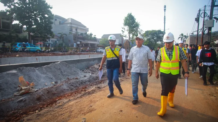Atasi Banjir, Pemkot Tangsel Bangun Turap 204 Meter di Bukit Nusa Indah