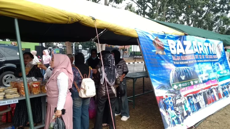 HUT TNI ke-81, Kodim 0601/Pandeglang Hadirkan Bazar Sembako Murah
