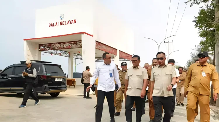 Andra Soni Dorong Pemkab dan Pemkot Perbanyak Usulan Kampung Nelayan Merah Putih