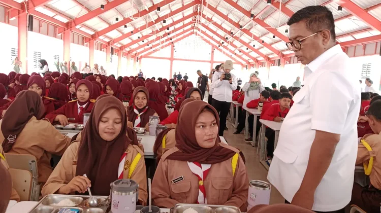Ketua Komisi IV DPRD Banten Ikuti Berikan Motivasi ke Siswa SRT Panggarangan