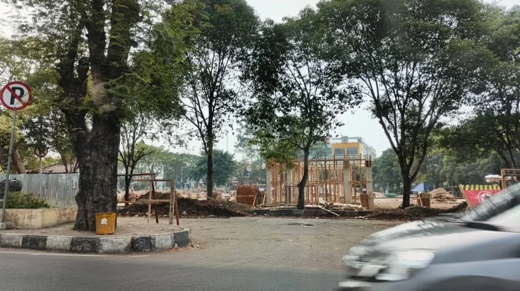 Progres Revitalisasi Alun-Alun Kota Serang: Tugu Golok Segera Dipasang