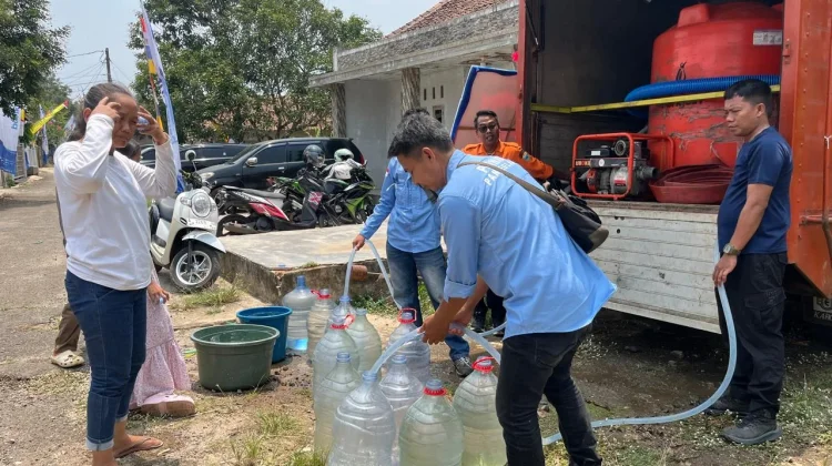 BPBD-PK Pandeglang Sulap Mobil Logistik Jadi Tangki Air Bersih