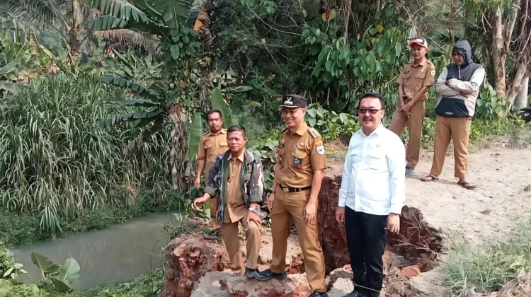 Perbaikan Jalan Bojong Butuh Rp400 Juta