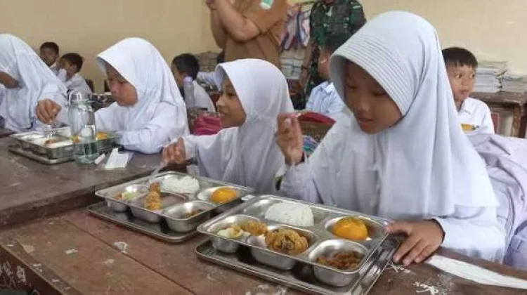 Meski MBG Diapresiasi, Warga Soroti Harga dan Anggaran