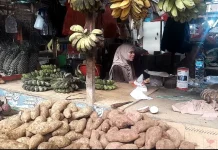 Permintaan Bahan Dasar Kolak di Pasar Cilegon Meningkat