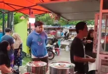 Sate Bebek Khas Cilegon Diburu saat Ramadan