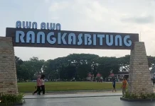 Ngabuburit Ramadan Ramai di Alun-Alun Rangkasbitung