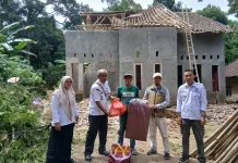 Warga Pandeglang yang Rumahnya Tertimpa Pohon Petai Dapat Bantuan