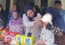 Dinsos Lebak Salurkan Bantuan Keluarga  Anak Gizi Buruk