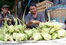 Tradisi Qunutan Hidupkan Kebersamaan Warga Lebak