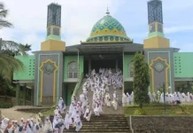 Ribuan Guru Madrasah dan Pengelola Pondok Pesantren Terima Insentif