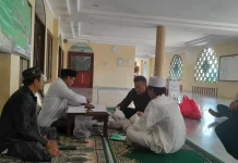 Berbagi Kebahagiaan di Penghujung Ramadan