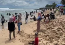 Lonjakan Wisatawan Pantai Banten Tembus 1 Juta Kunjungan