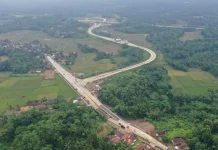 Menteri Transmigrasi Dorong Pengembangan Industri Baru di Kawasan Tol Serpan