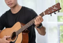 Tip Memilih Ukuran Gitar dan Jenis Senar yang Tepat