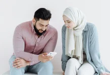 Begini Cara Istri Menyampaikan Kebenaran ke Suami