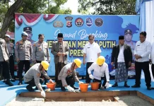 Kapolda Letakan Batu Pertama Pembangunan Jembatan Merah Putih Presisi