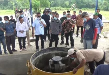 BNPT Perkuat Ekonomi Desa di Pandeglang Melalui Produksi Paving Block