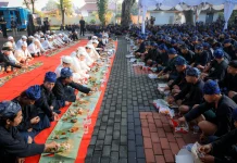 Mumuluk Bareng, Tradisi yang Mengikat