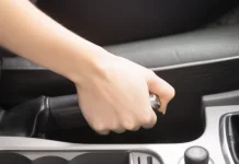 Handbrake pada Mobil, Bukan Sekadar Rem Parkir