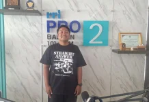 Usaha Cuci Sepatu Lokal Bertahan Enam Tahun