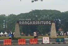 Alun Alun Rangkasbitung Mulai Rusak Pasca Revitalisasi Resmi