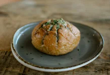 Cara Membuat Garlic Cream Cheese Bread Lembut Gurih