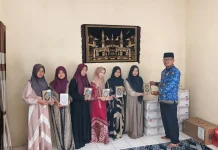 Penyuluh Agama Muncang Lebak Salurkan Ratusan Mushaf Al-Qur'an