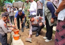 Dukung Akses Desa, Polres Pandeglang Bangun Jembatan Merah Putih Presisi