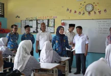 Pemkab Serang Fokus Tingkatkan Pendidikan Melalui Beasiswa