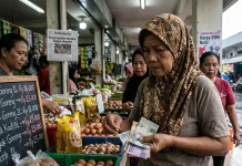Warga Mulai Keluhkan Dampak Geopolitik Dunia hingga ke Daerah
