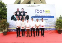 Kantor Pertanahan Kota Serang Serahkan Dua Sertifikat Tanah Wakaf