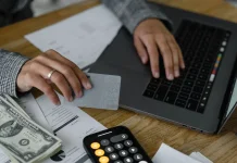 Tips Investasi Saham Pemula Manfaatkan Momentum Diskon dan Sektor Energi Hijau