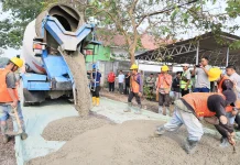 Kolaborasi CSR Dorong Pembangunan Jalan Pakupatan Bendung Sepanjang 150 Meter