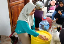 Bank Sampah MATA Sulap Plastik jadi Sofa Bernilai Ekonomi