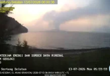 BPBD Minta Warga Tak Termakan Hoaks Soal Status Gunung Anak Krakatau