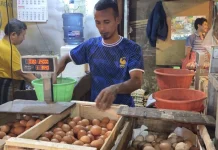 MBG Beroperasi, Pedagang Pasar Rau Prediksi Harga Telur Kembali Naik